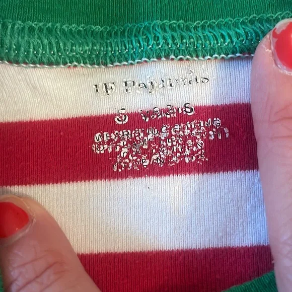 2 sets Christmas Holiday Pajama Sets, kids size: 5 - Picture 5 of 7